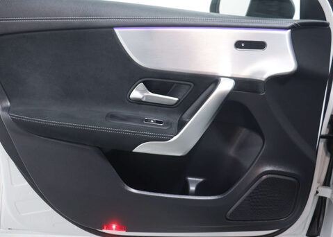 Mercedes-Benz A Class 1.3 A 200 AMG Line Edition Executive Auto 5dr 48