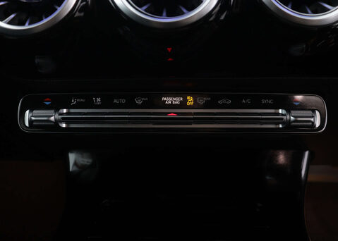 Mercedes-Benz A Class 1.3 A 200 AMG Line Edition Executive Auto 5dr 31