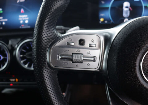 Mercedes-Benz A Class 1.3 A 200 AMG Line Edition Executive Auto 5dr 34