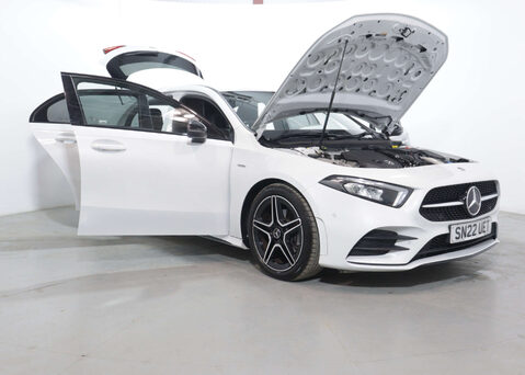 Mercedes-Benz A Class 1.3 A 200 AMG Line Edition Executive Auto 5dr 53