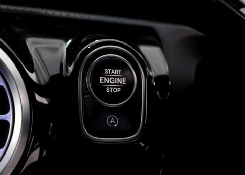 Mercedes-Benz A Class 1.3 A 200 AMG Line Edition Executive Auto 5dr 31