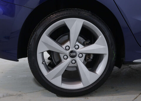 Audi A3 1.4 A3 Sportback 40 TFSI S Line E Semi-Auto 5dr 13