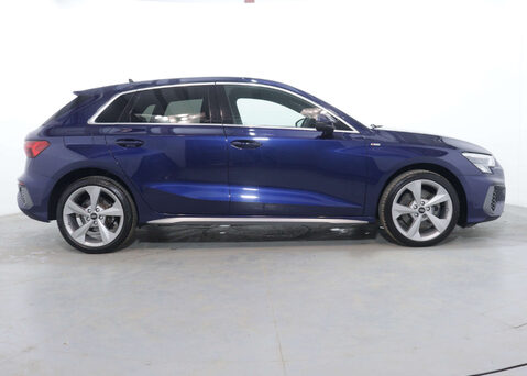 Audi A3 1.4 A3 Sportback 40 TFSI S Line E Semi-Auto 5dr 12