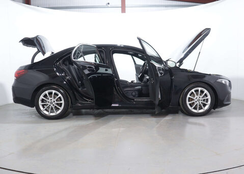 Mercedes-Benz A Class 1.3 A 200 Sport Exeutive Auto 4dr 56