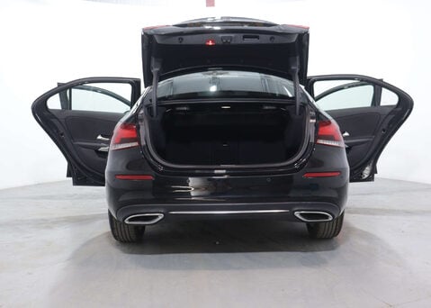 Mercedes-Benz A Class 1.3 A 200 Sport Exeutive Auto 4dr 54