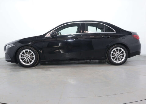 Mercedes-Benz A Class 1.3 A 200 Sport Exeutive Auto 4dr 8