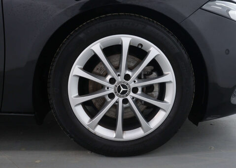 Mercedes-Benz A Class 1.3 A 200 Sport Exeutive Auto 4dr 14