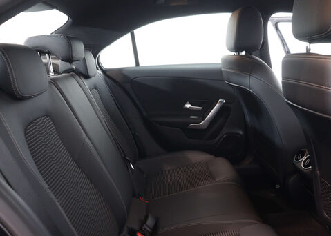 Mercedes-Benz A Class 1.3 A 200 Sport Exeutive Auto 4dr 46