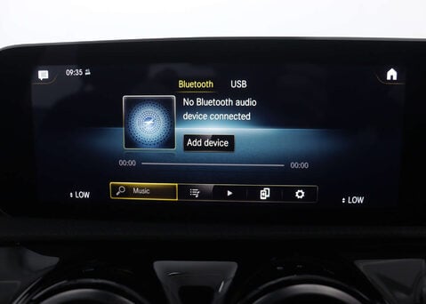 Mercedes-Benz A Class 1.3 A 200 Sport Exeutive Auto 4dr 24