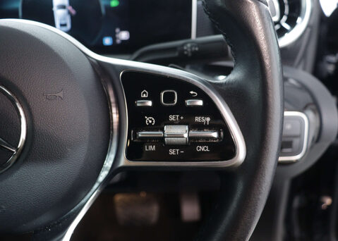 Mercedes-Benz A Class 1.3 A 200 Sport Exeutive Auto 4dr 35