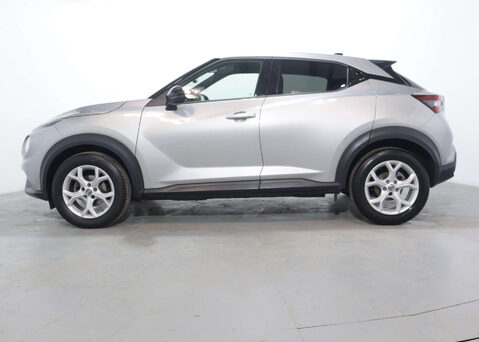 Nissan Juke 1.0 Juke N-Connecta DiG-T Semi-Auto 5dr 8