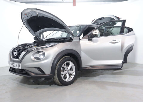 Nissan Juke 1.0 Juke N-Connecta DiG-T Semi-Auto 5dr 53
