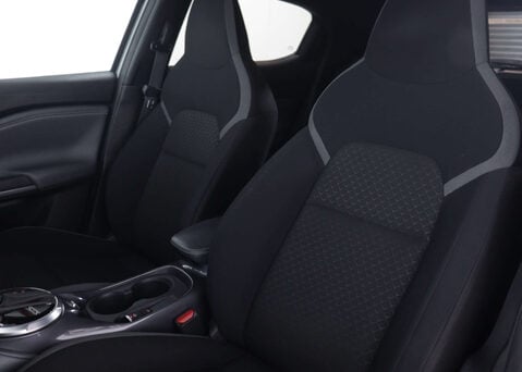 Nissan Juke 1.0 Juke N-Connecta DiG-T Semi-Auto 5dr 45