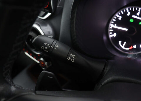 Nissan Juke 1.0 Juke N-Connecta DiG-T Semi-Auto 5dr 35