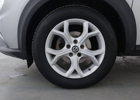 Nissan Juke 1.0 Juke N-Connecta DiG-T Semi-Auto 5dr 16