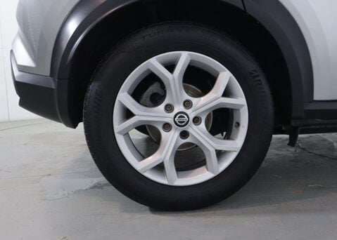 Nissan Juke 1.0 Juke N-Connecta DiG-T Semi-Auto 5dr 14