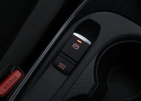 Nissan Juke 1.0 Juke N-Connecta DiG-T Semi-Auto 5dr 30