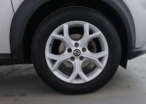 Nissan Juke 1.0 Juke N-Connecta DiG-T Semi-Auto 5dr 15