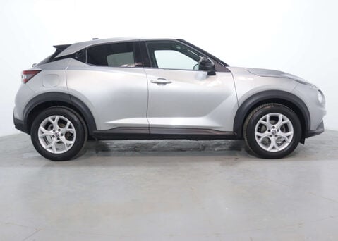 Nissan Juke 1.0 Juke N-Connecta DiG-T Semi-Auto 5dr 12