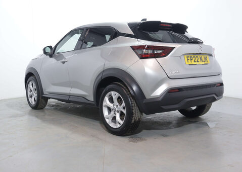 Nissan Juke 1.0 Juke N-Connecta DiG-T Semi-Auto 5dr 9