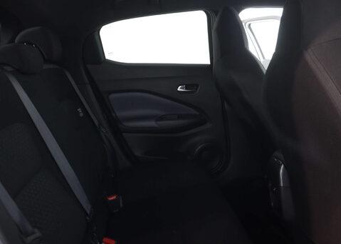 Nissan Juke 1.0 Juke N-Connecta DiG-T Semi-Auto 5dr 48