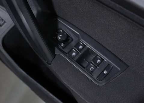 Volkswagen Tiguan 1.5 TIGUAN MATCH TSI EVO S-A 5dr 35