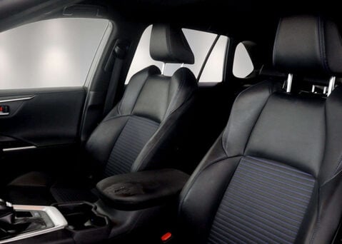 Toyota Rav4 2.5 RAV4 Dynamic HEV 4x2 CVT 5dr 10