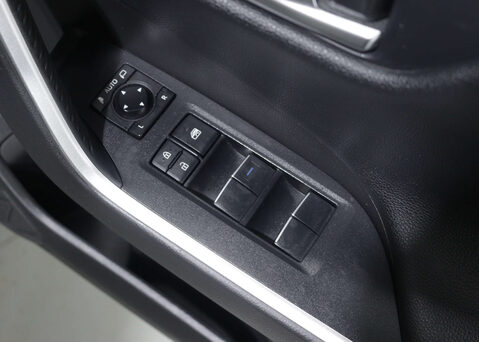 Toyota Rav4 2.5 RAV4 Dynamic HEV 4x2 CVT 5dr 37