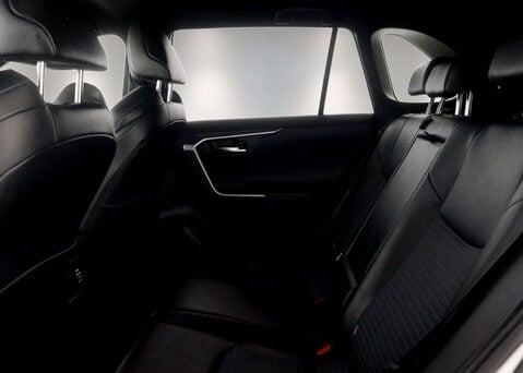 Toyota Rav4 2.5 RAV4 Dynamic HEV 4x2 CVT 5dr 12