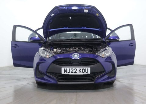 Toyota Yaris 1.5 Yaris Icon HEV CVT 5dr 49