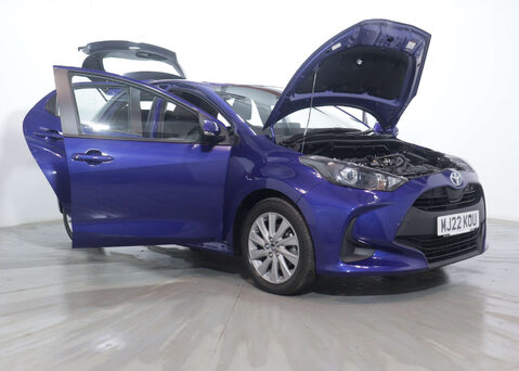 Toyota Yaris 1.5 Yaris Icon HEV CVT 5dr 48