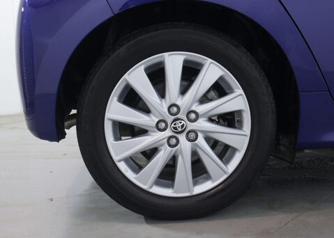 Toyota Yaris 1.5 Yaris Icon HEV CVT 5dr 13