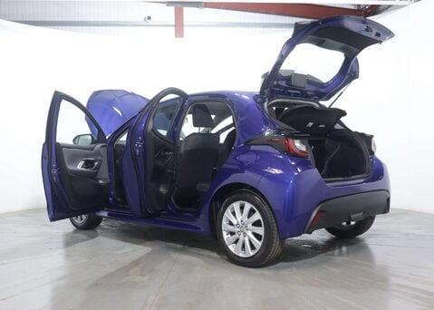 Toyota Yaris 1.5 Yaris Icon HEV CVT 5dr 52