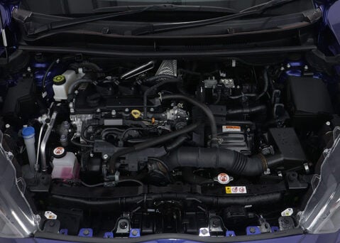 Toyota Yaris 1.5 Yaris Icon HEV CVT 5dr 47