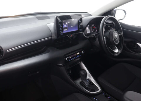 Toyota Yaris 1.5 Yaris Icon HEV CVT 5dr 40