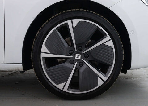 SEAT Leon 1.0 Leon Xcellence Luxury eTSI Semi-Auto 5dr 14