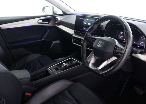 SEAT Leon 1.0 Leon Xcellence Luxury eTSI Semi-Auto 5dr 42