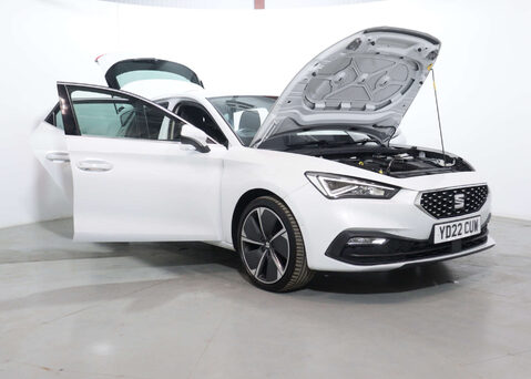 SEAT Leon 1.0 Leon Xcellence Luxury eTSI Semi-Auto 5dr 52