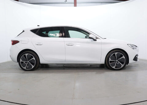SEAT Leon 1.0 Leon Xcellence Luxury eTSI Semi-Auto 5dr 12