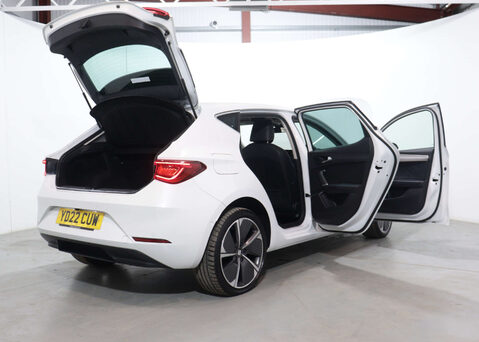 SEAT Leon 1.0 Leon Xcellence Luxury eTSI Semi-Auto 5dr 58