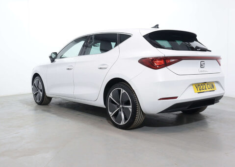 SEAT Leon 1.0 Leon Xcellence Luxury eTSI Semi-Auto 5dr 9