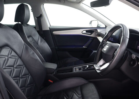 SEAT Leon 1.0 Leon Xcellence Luxury eTSI Semi-Auto 5dr 43