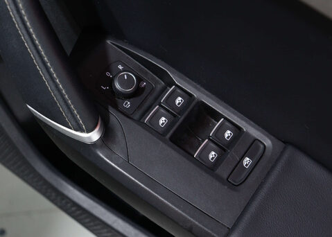 SEAT Leon 1.0 Leon Xcellence Luxury eTSI Semi-Auto 5dr 41