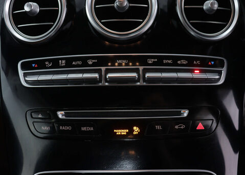 Mercedes-Benz C Class 2.1 C 220 AMG Line Premium D Auto 2dr 27