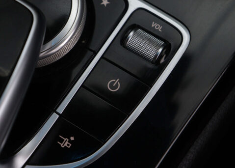 Mercedes-Benz C Class 2.1 C 220 AMG Line Premium D Auto 2dr 29