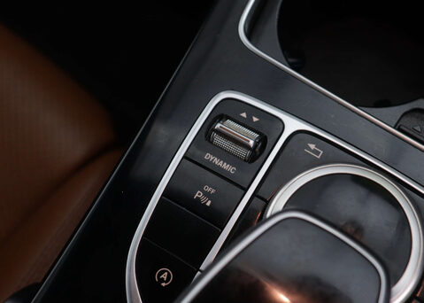 Mercedes-Benz C Class 2.1 C 220 AMG Line Premium D Auto 2dr 28