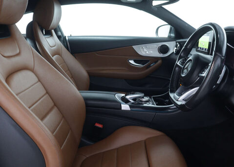 Mercedes-Benz C Class 2.1 C 220 AMG Line Premium D Auto 2dr 39