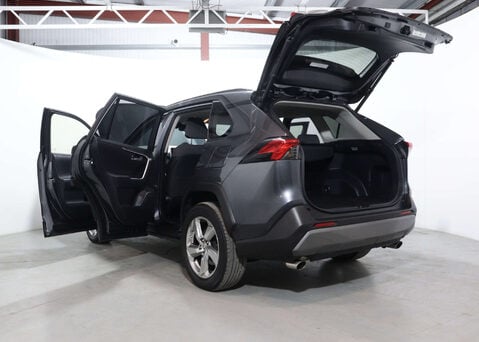 Toyota Rav4 2.5 RAV4 Design HEV 4x2 CVT 5dr 56