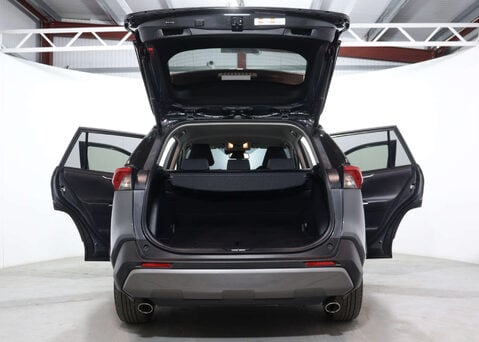 Toyota Rav4 2.5 RAV4 Design HEV 4x2 CVT 5dr 57