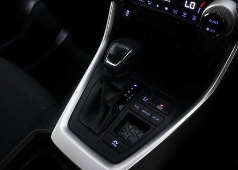 Toyota Rav4 2.5 RAV4 Design HEV 4x2 CVT 5dr 34